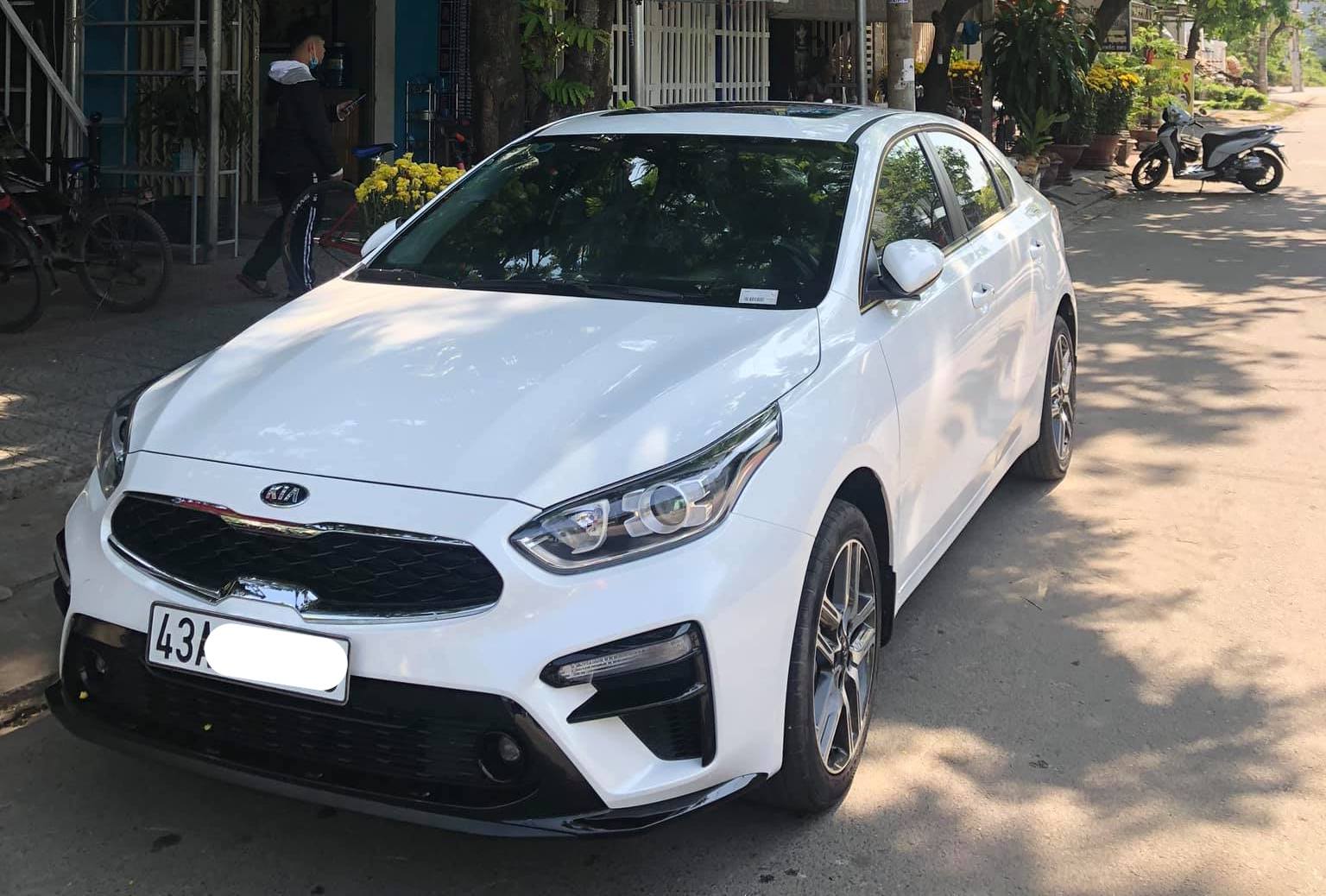 Sedan 5 chỗ - Kia Cerato