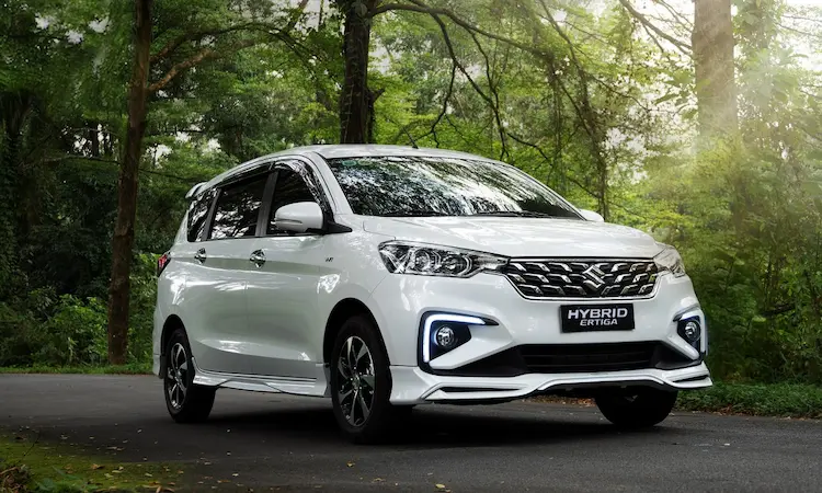 Xe 7 chỗ Suzuki Ertiga Hybrid